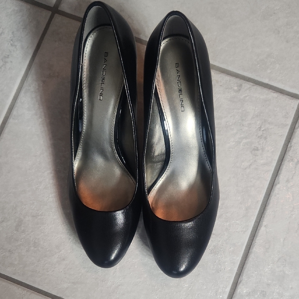 Bandolino Platform Black Pump